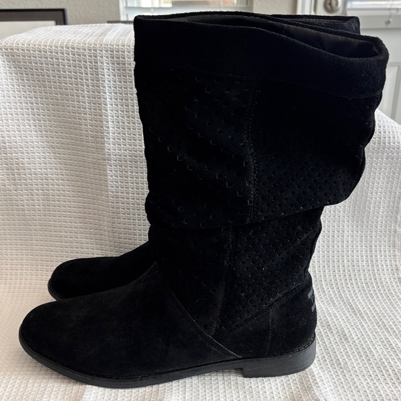 Toms Serra Black Suede Perforated Women's Slouch Boots Size 10 - Picture 1 of 12